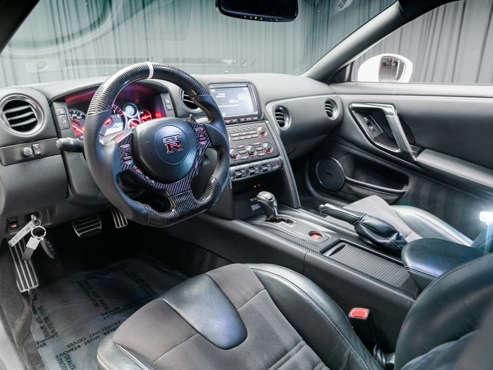 2015 Nissan R35 GT-R Premium - Image 6 of 31