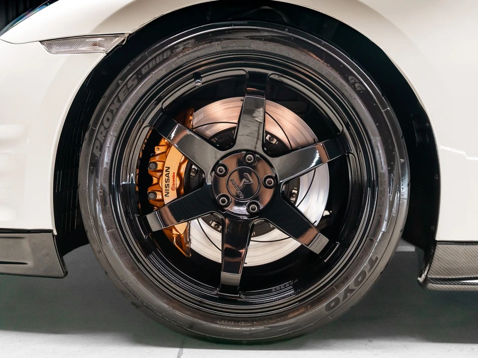 2015 Nissan R35 GT-R Premium - Image 26 of 31