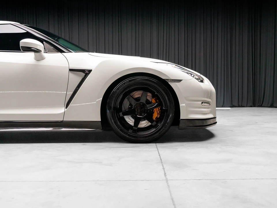 2015 Nissan R35 GT-R Premium - Image 30 of 31