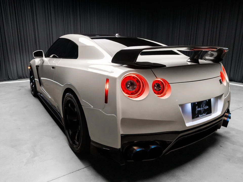 2015 Nissan R35 GT-R Premium - Image 12 of 31