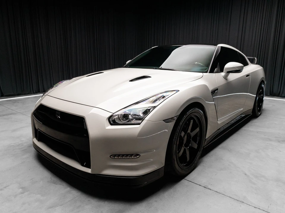 2015 Nissan R35 GT-R Premium - Image 10 of 31
