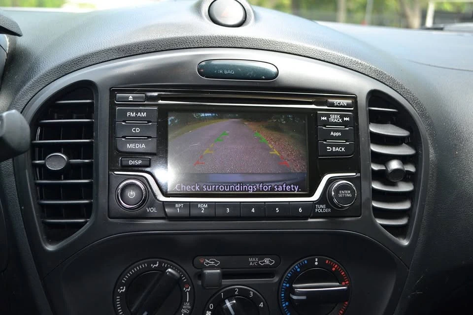 2015 Nissan Juke - Image 14 of 20