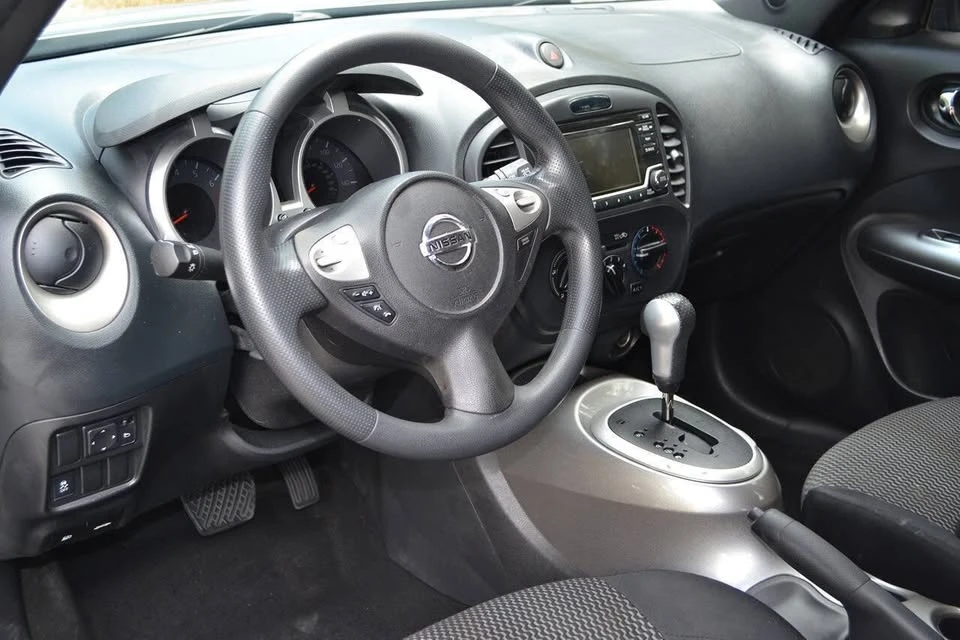 2015 Nissan Juke - Image 11 of 20