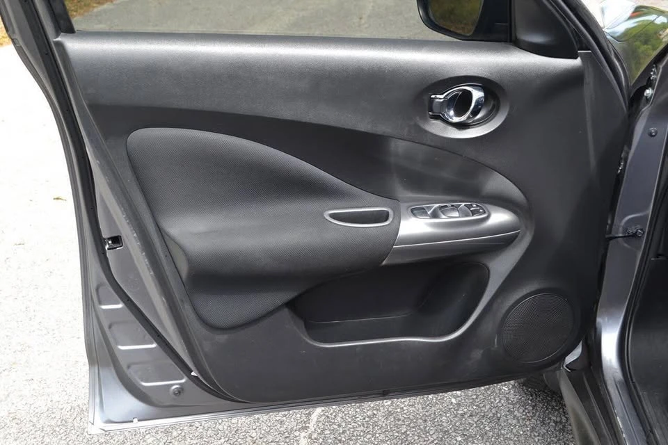 2015 Nissan Juke - Image 15 of 20