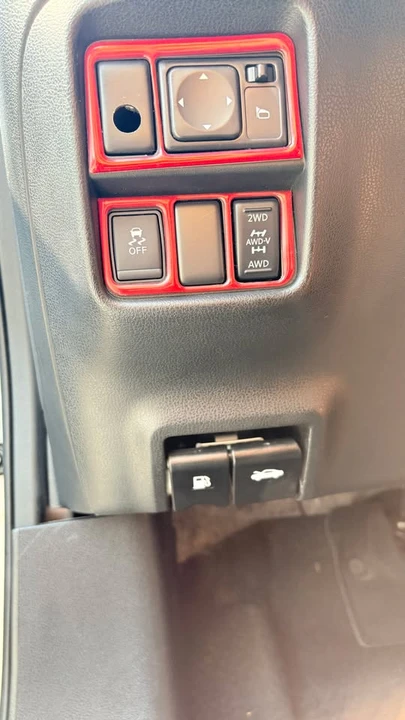 2015 Nissan Juke - Image 13 of 20