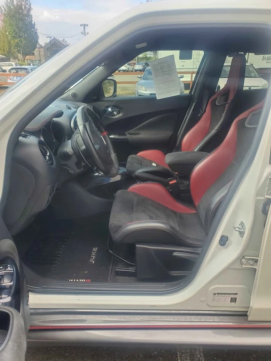 2015 Nissan Juke - Image 9 of 16