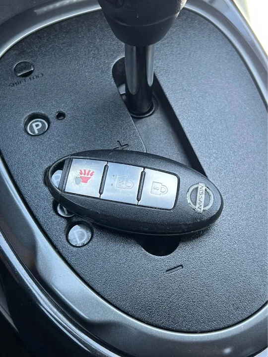 2015 Nissan Juke - Image 14 of 17