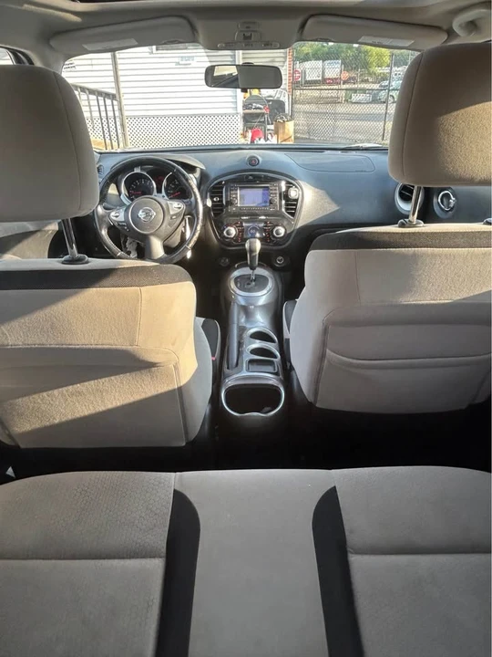 2015 Nissan Juke - Image 6 of 12