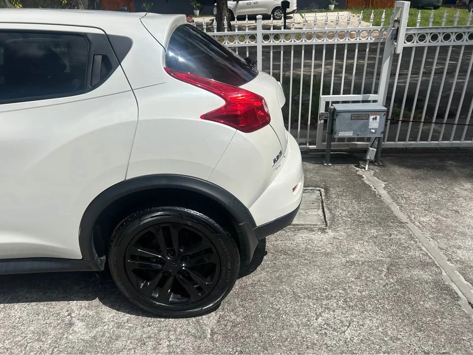 2015 Nissan Juke - Image 6 of 18