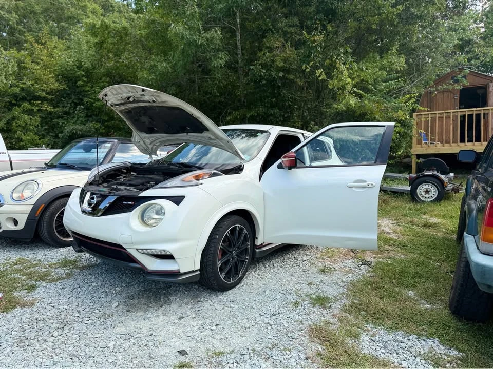 2015 Nissan Juke - Image 14 of 16