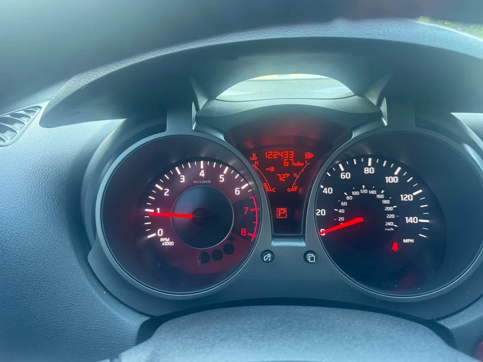 2015 Nissan Juke - Image 6 of 9