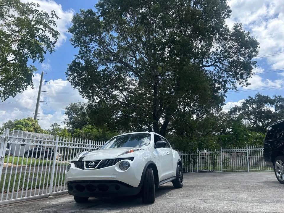 2015 Nissan Juke - Image 2 of 14
