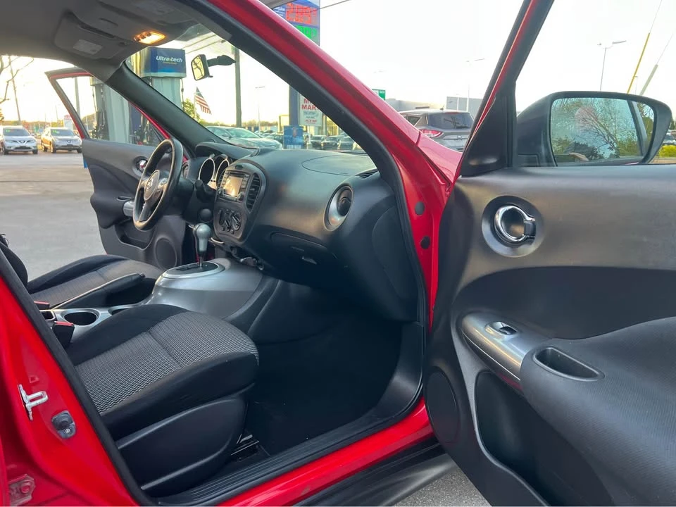 2015 Nissan Juke - Image 12 of 18