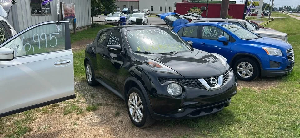 2015 Nissan Juke - Image 2 of 5