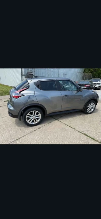 2015 Nissan Juke - Image 6 of 11