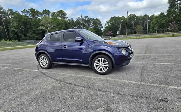 2015 Nissan JUKE SL Sport Utility 4D