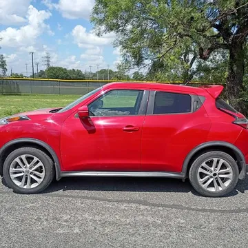2015 Nissan JUKE SL Sport Utility 4D