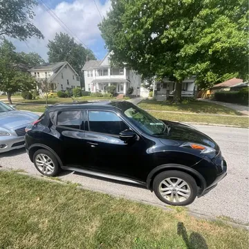 2015 Nissan JUKE SV Sport Utility 4D