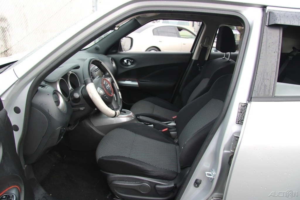 2015 Nissan Juke - Image 11 of 21