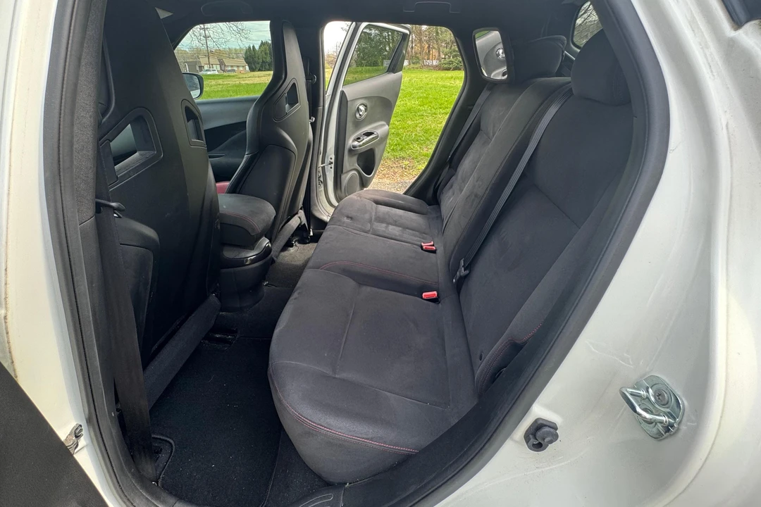 2015 Nissan Juke - Image 29 of 31