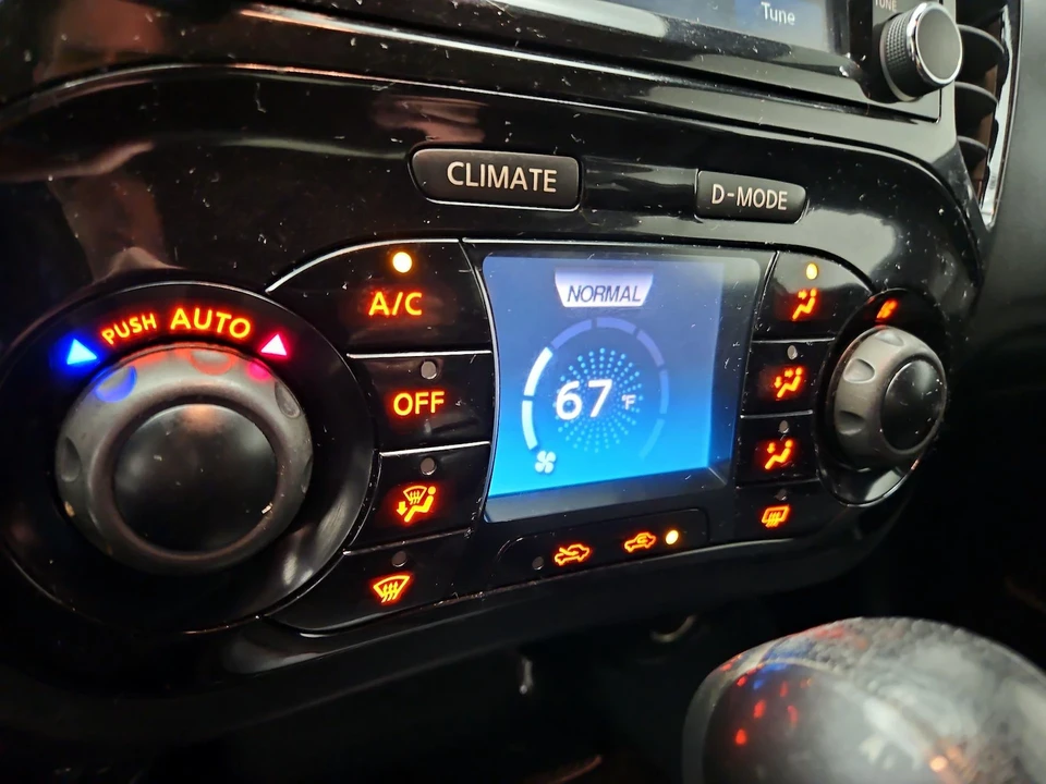 2015 Nissan Juke - Image 18 of 29