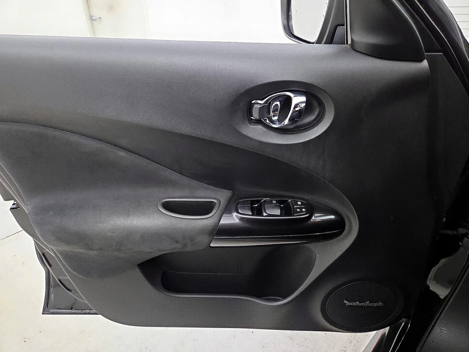 2015 Nissan Juke - Image 13 of 25