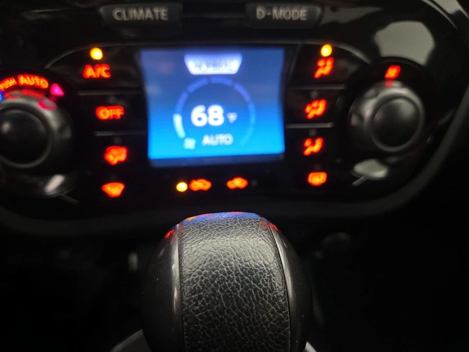 2015 Nissan Juke - Image 18 of 25