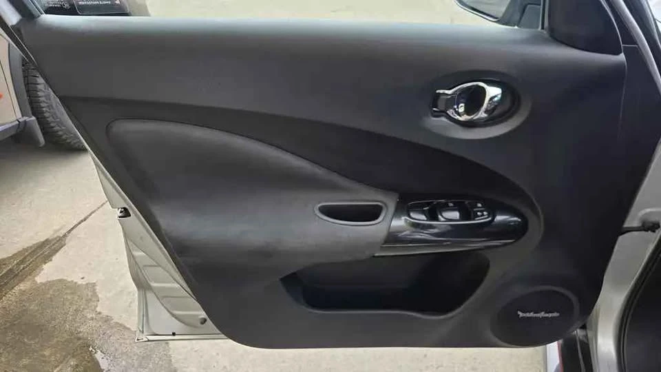 2015 Nissan Juke - Image 11 of 16