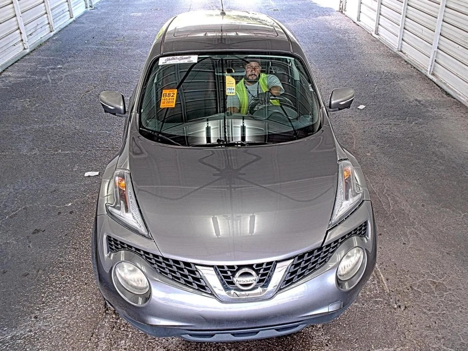 2015 Nissan Juke - Image 2 of 10