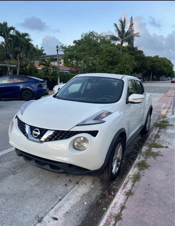 2015 Nissan Juke - Image 2 of 5