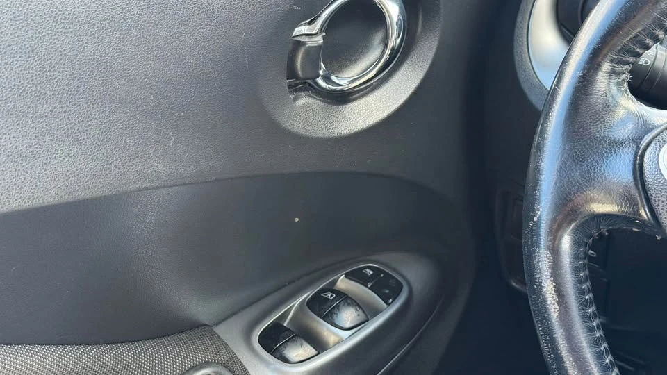 2015 Nissan Juke - Image 17 of 21