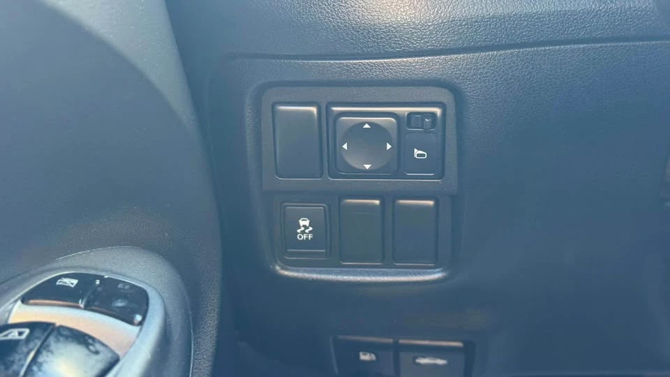 2015 Nissan Juke - Image 18 of 21