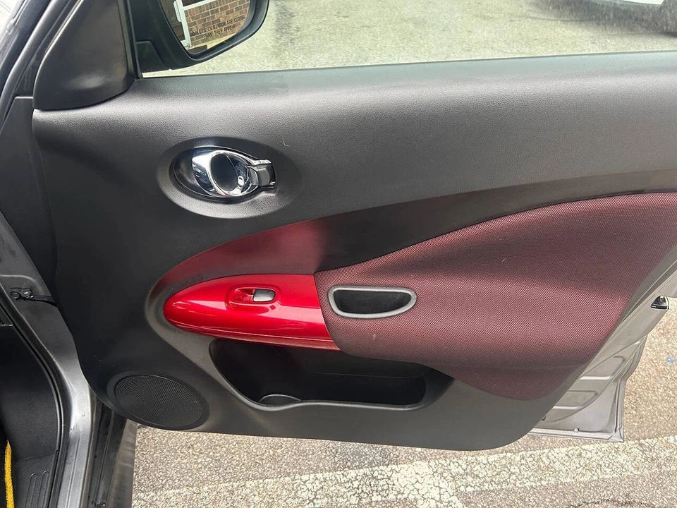 2015 Nissan Juke - Image 13 of 20
