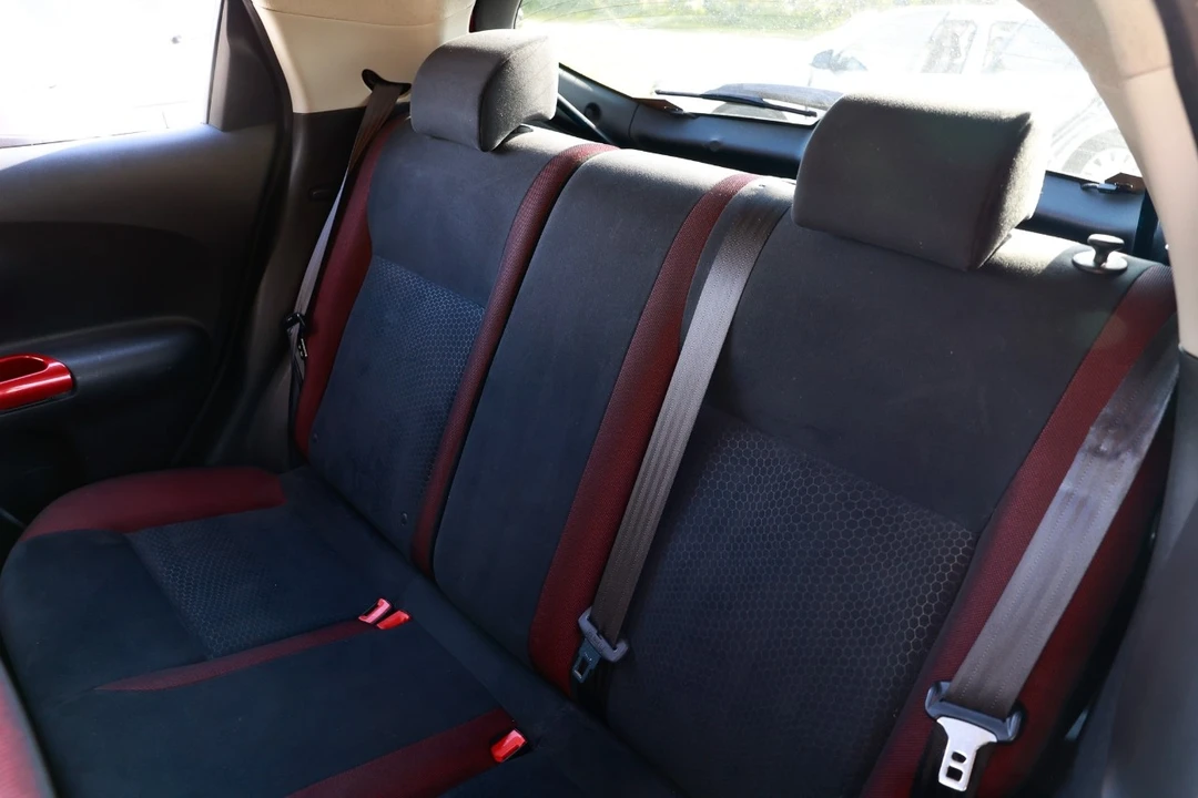 2015 Nissan Juke - Image 8 of 12