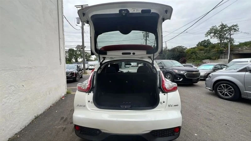2015 Nissan Juke - Image 9 of 12