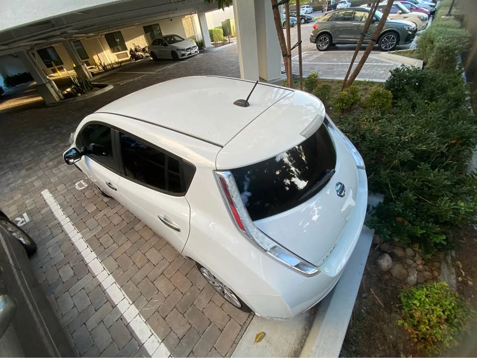 2015 Nissan Leaf - Image 3 of 13