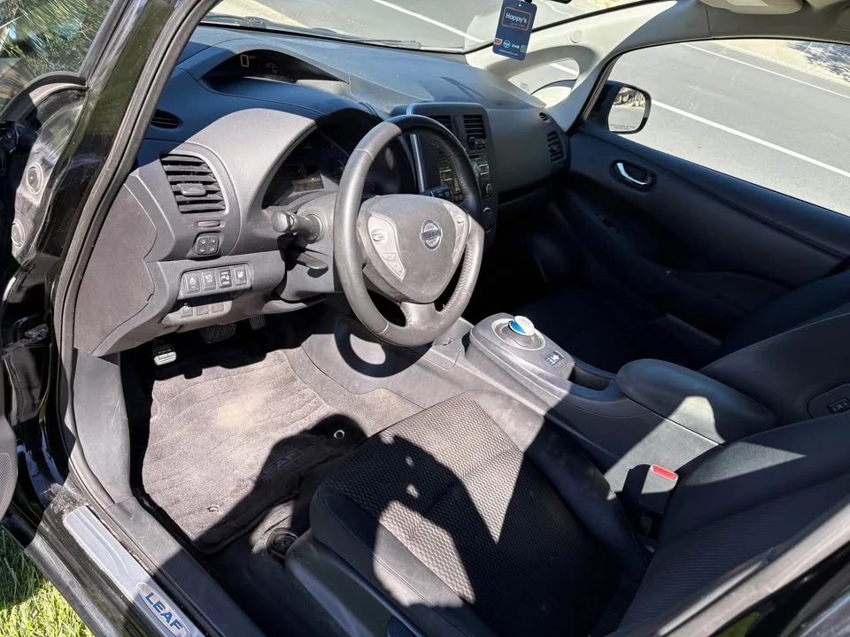 2015 Nissan Leaf - Image 5 of 6