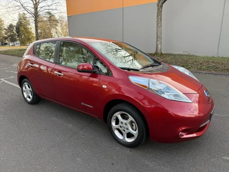 2015 Nissan Leaf - Image 2 of 20