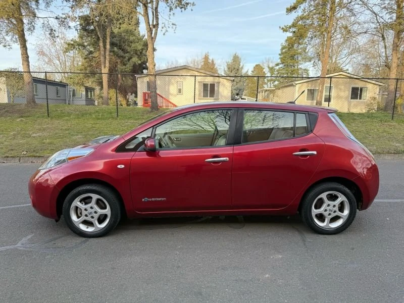 2015 Nissan Leaf - Image 8 of 20