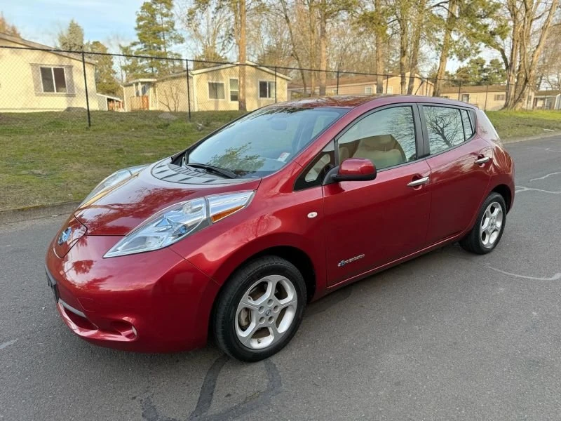 2015 Nissan Leaf - Image 9 of 20