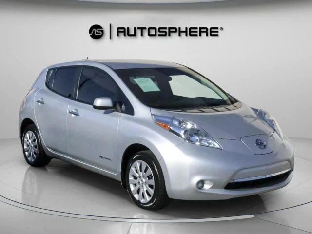 2015 Nissan Leaf - Image 12 of 21