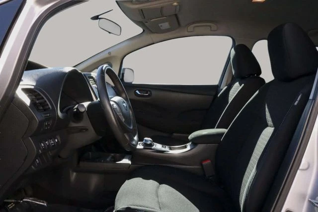 2015 Nissan Leaf - Image 17 of 21