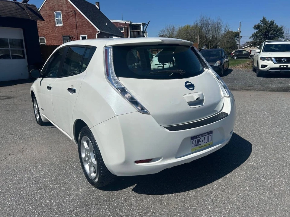2015 Nissan Leaf - Image 6 of 21