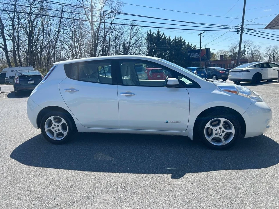 2015 Nissan Leaf - Image 3 of 21