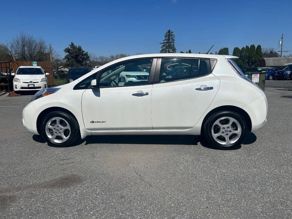 2015 Nissan Leaf - Image 7 of 21