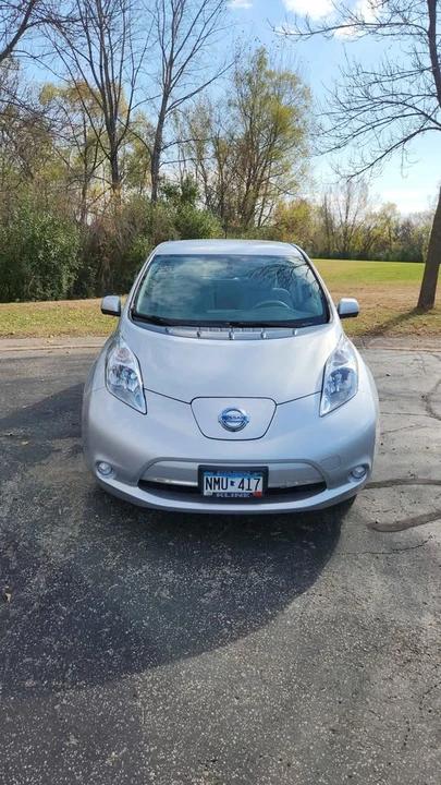 2015 Nissan Leaf - Image 4 of 5