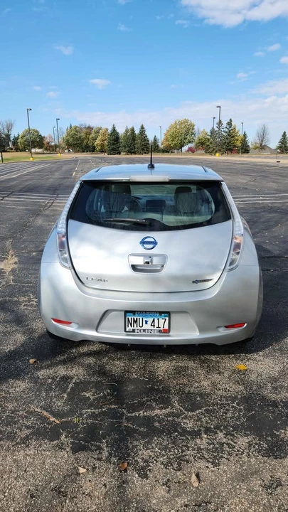 2015 Nissan Leaf - Image 2 of 5