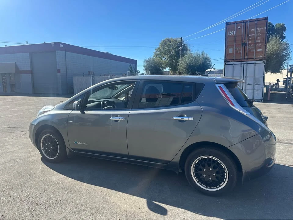 2015 Nissan Leaf - Image 3 of 8