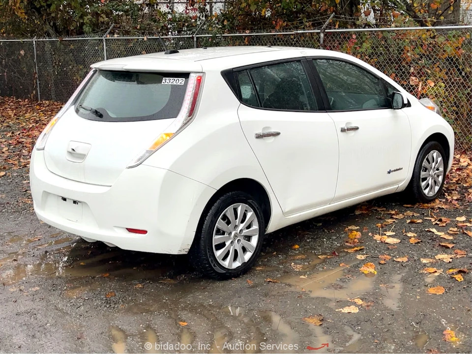 2015 Nissan Leaf - Image 4 of 12