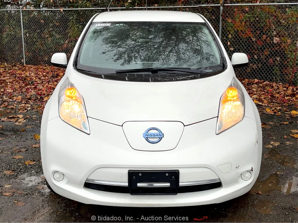 2015 Nissan Leaf - Image 7 of 12